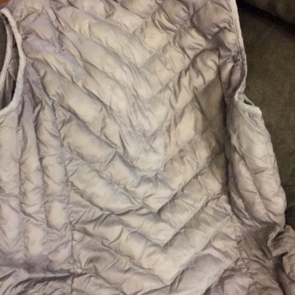 Vest - Picture 5 of 5